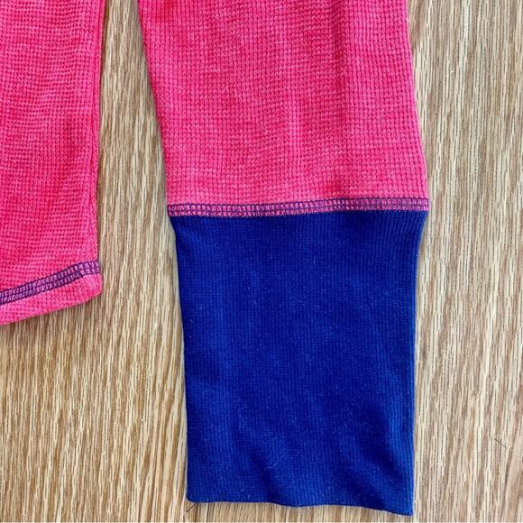 Tommy Hilfiger 1985 NYC Red Blue Thermal Shirt Top Womens Medium - Picture 6 of 15